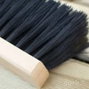 Kép 2/3 - York partvis fej fából – 30x16x9,0 cm, sűrű sörtékkel beltéri és kültéri sepréshez-2